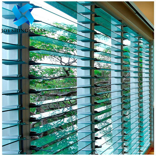 Tấm kính nhiều lớp Louver Độ dày tùy chỉnh Kích thước Màu sắc Hình dạng