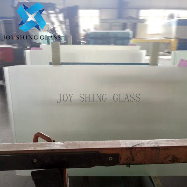 Kính năng lượng mặt trời bằng sắt siêu trong suốt 3,2mm Kính năng lượng mặt trời cường lực cho phòng mặt trời