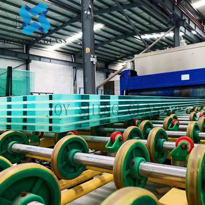 Tấm kính nhiều lớp xen kẽ PVB Kính nhiều lớp an toàn