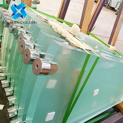 Ứng dụng Ultra Clear Anti Slip Laminated Glass Stair Treads